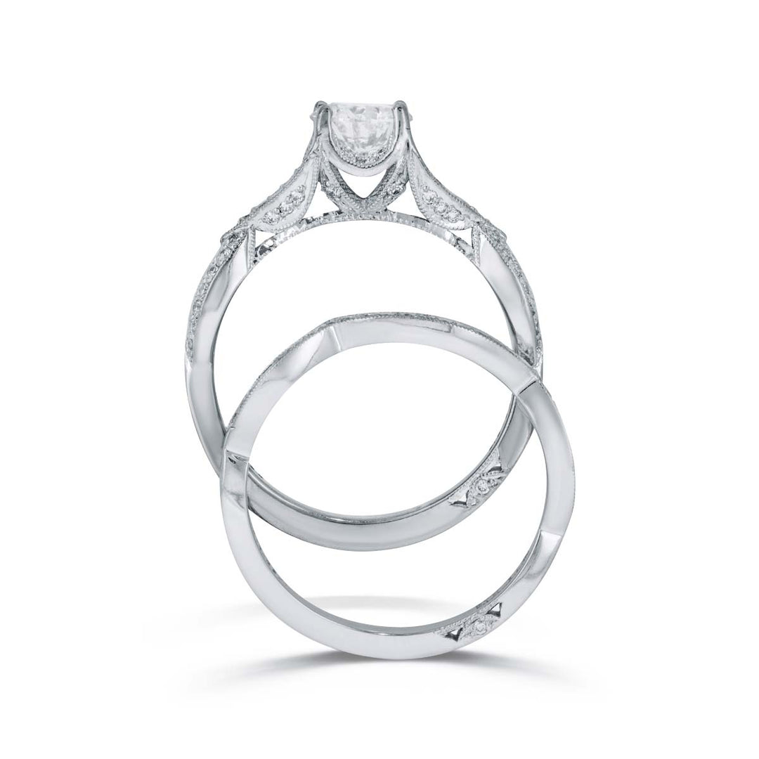 https://corsproxy.io/?url=https://www.barrysjewellers.com/media/catalog/product/8/3/83084_4.jpg