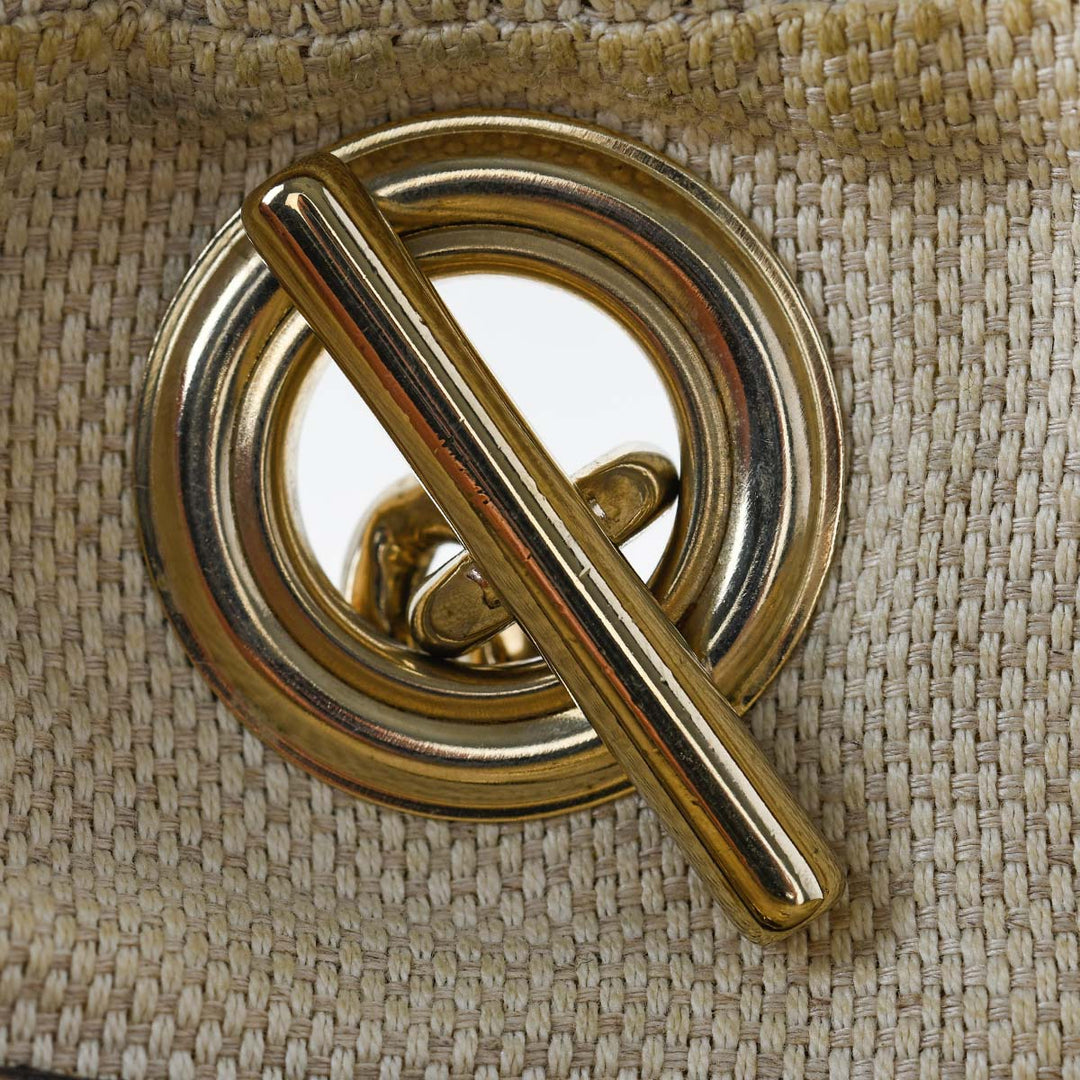 https://corsproxy.io/?url=https://www.barrysjewellers.com/media/catalog/product/1/6/16_18_2.jpg