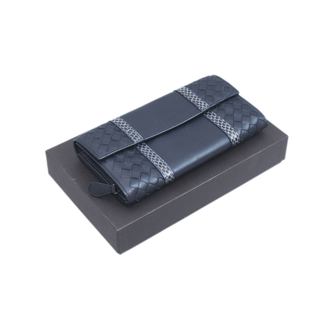 https://corsproxy.io/?url=https://www.barrysjewellers.com/media/catalog/product/b/a/barrysjewellers__bv1005_8.jpg