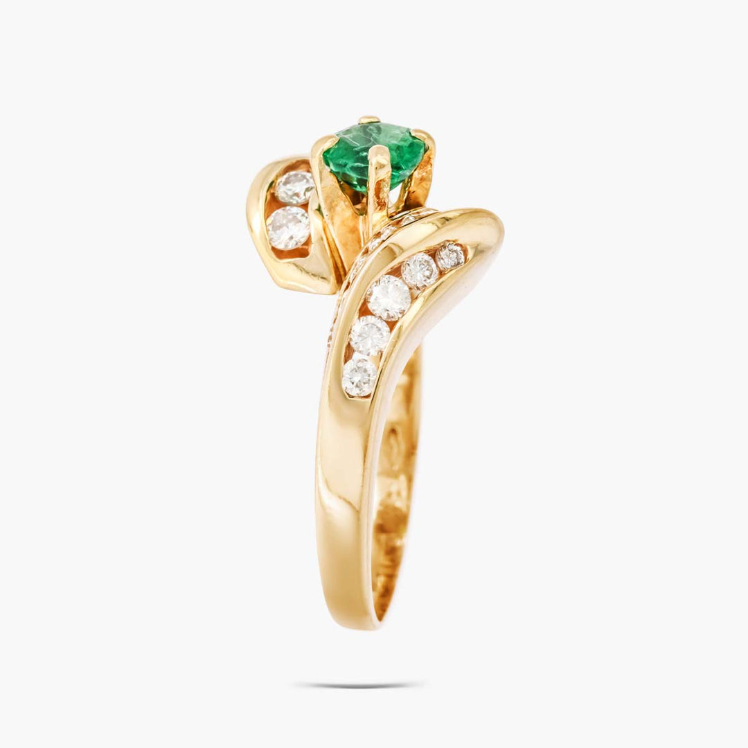 https://corsproxy.io/?url=https://www.barrysjewellers.com/media/catalog/product/c/n/cnsgn_01-31-_3_1_1.jpg